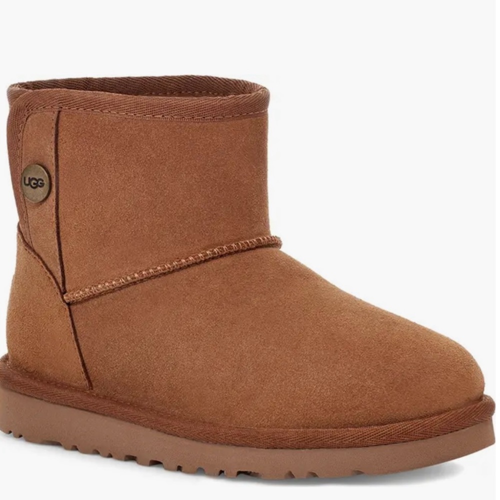 Girls Ugg Jona boot size 11